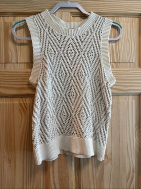 Tahari Cable Knit Crewneck Sweater Vest - Cream
